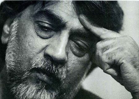 اشتباه ادبی روی سنگ مزار قیصرامین پور